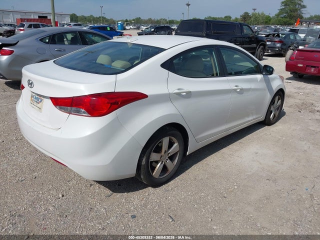 2013 Hyundai Elantra Gls მანქანა იყიდება აუქციონზე, vin: 5NPDH4AEXDH215731, აუქციონის ნომერი: 45309352