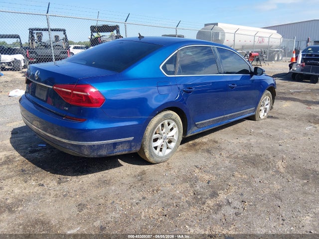2016 Volkswagen Passat 1.8t S მანქანა იყიდება აუქციონზე, vin: 1VWAS7A34GC045030, აუქციონის ნომერი: 45309387