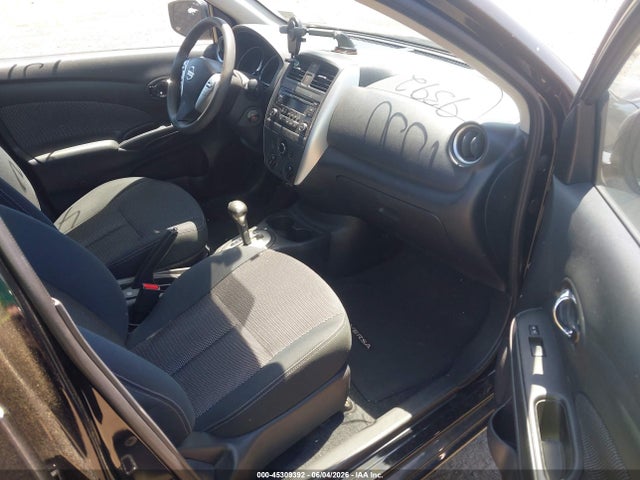 Продажа на аукционе авто 2015 Nissan Versa 1.6 Sv, vin: 3N1CN7AP6FL956925, номер лота: 45309392