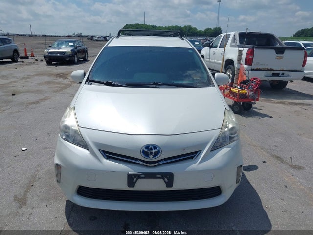 Продажа на аукционе авто 2014 Toyota Prius V Three, vin: JTDZN3EU1EJ000306, номер лота: 45309402
