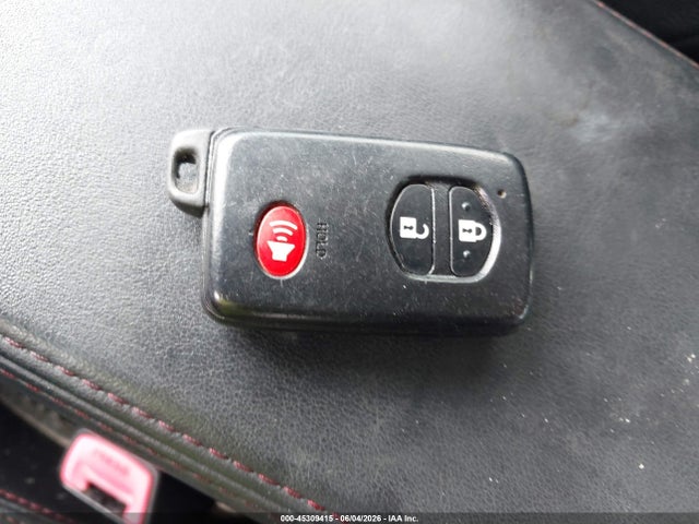 45309415 :رقم المزاد ، JTDKN3DU4D5601235 vin ، 2013 Toyota Prius Three Se مزاد بيع