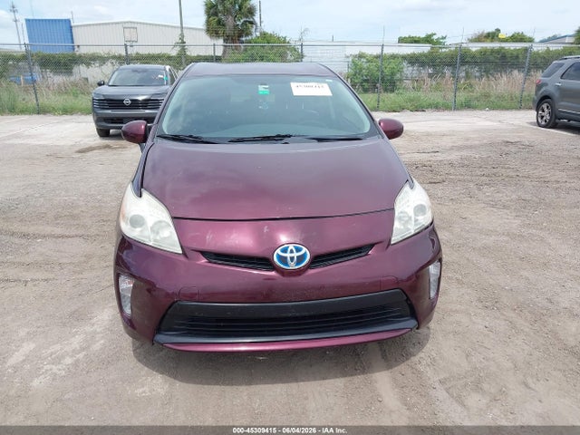 45309415 :رقم المزاد ، JTDKN3DU4D5601235 vin ، 2013 Toyota Prius Three Se مزاد بيع