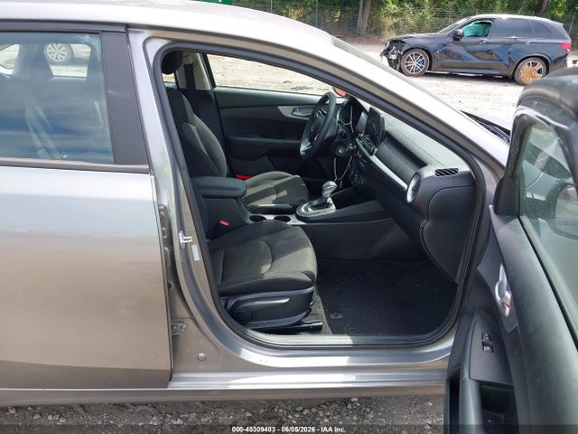 Aukcja sprzedaży 2024 Kia Forte Lxs, vin: 3KPF24AD8RE787572, numer aukcji: 45309483