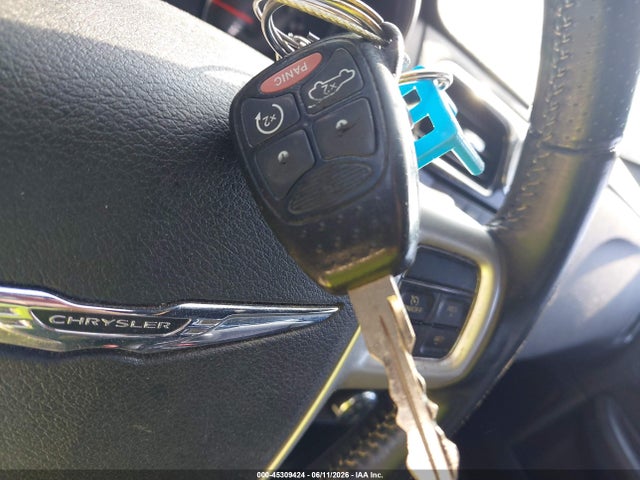 2013 Chrysler 200 Limited მანქანა იყიდება აუქციონზე, vin: 1C3CCBCG6DN650344, აუქციონის ნომერი: 45309424