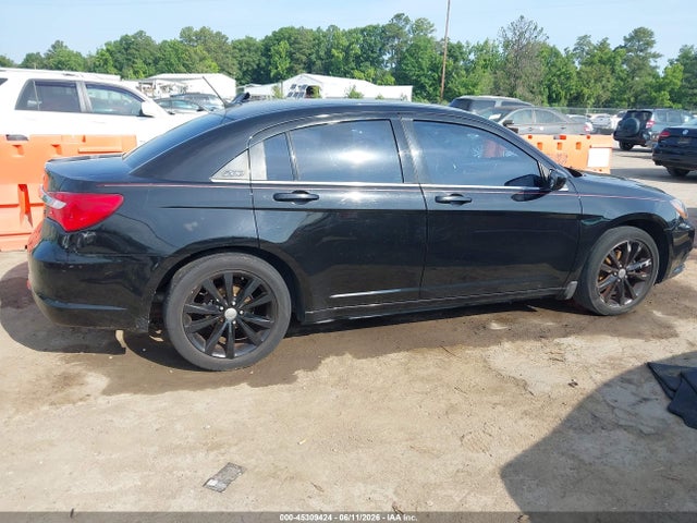 2013 Chrysler 200 Limited მანქანა იყიდება აუქციონზე, vin: 1C3CCBCG6DN650344, აუქციონის ნომერი: 45309424
