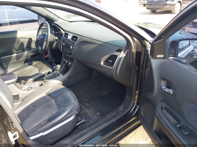 2013 Chrysler 200 Limited მანქანა იყიდება აუქციონზე, vin: 1C3CCBCG6DN650344, აუქციონის ნომერი: 45309424