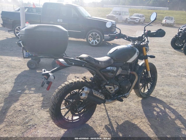45309540 :رقم المزاد ، SMTT147YXSNA29951 vin ، 2025 Triumph Motorcycle Scrambler 400 X مزاد بيع