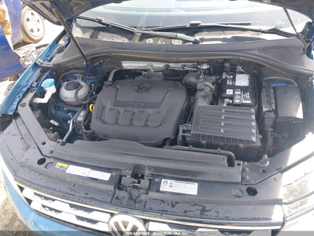 2018 Volkswagen Tiguan 2.0t Se/2.0t Sel მანქანა იყიდება აუქციონზე, vin: 3VV2B7AX0JM026444, აუქციონის ნომერი: 45309600
