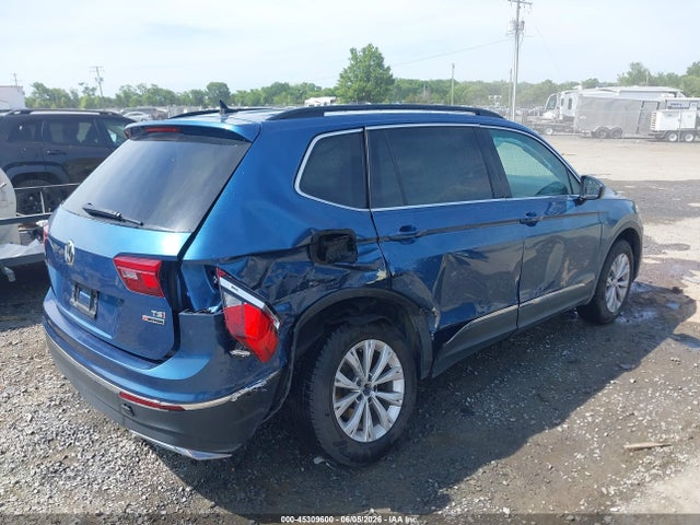 2018 Volkswagen Tiguan 2.0t Se/2.0t Sel მანქანა იყიდება აუქციონზე, vin: 3VV2B7AX0JM026444, აუქციონის ნომერი: 45309600