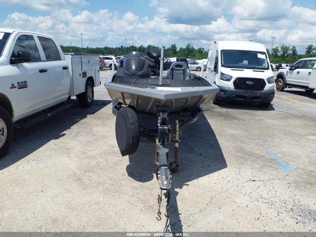 Lowe 18' 2016 LWC02557J516 Image 6