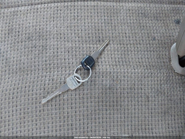 45309702 :رقم المزاد ، 1GTEC14W3WZ502720 vin ، 1998 Gmc Sierra 1500 Sl Wideside مزاد بيع
