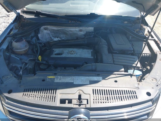 2015 Volkswagen Tiguan S მანქანა იყიდება აუქციონზე, vin: WVGAV7AX3FW524187, აუქციონის ნომერი: 45309743