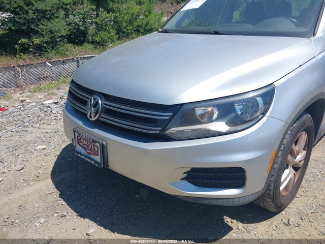 2015 Volkswagen Tiguan S მანქანა იყიდება აუქციონზე, vin: WVGAV7AX3FW524187, აუქციონის ნომერი: 45309743