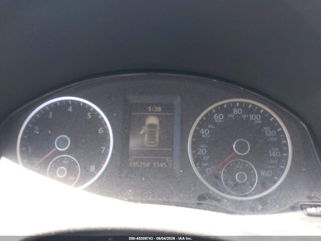 2015 Volkswagen Tiguan S მანქანა იყიდება აუქციონზე, vin: WVGAV7AX3FW524187, აუქციონის ნომერი: 45309743
