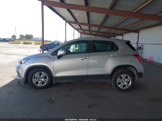 Chevrolet TRAX LS 2018 KL7CJKSBXJB720686 Image 15