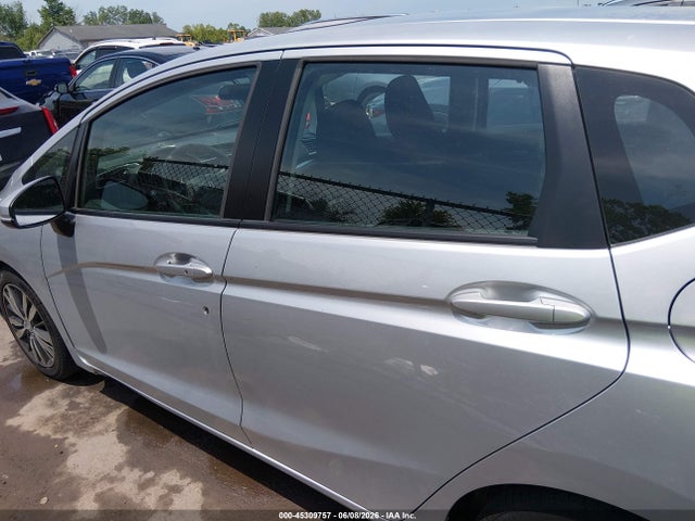 Продажа на аукционе авто 2015 Honda Fit Ex/ex-l, vin: 3HGGK5H81FM708863, номер лота: 45309757