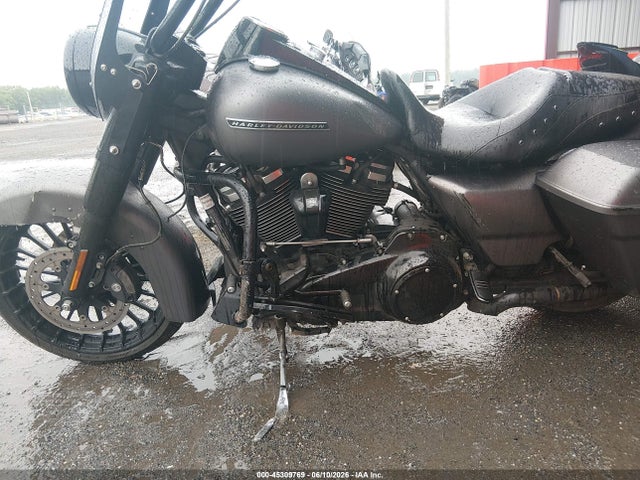 45309769 :رقم المزاد ، 1HD1KVC29HB654714 vin ، 2017 Harley-davidson Flhrxs مزاد بيع