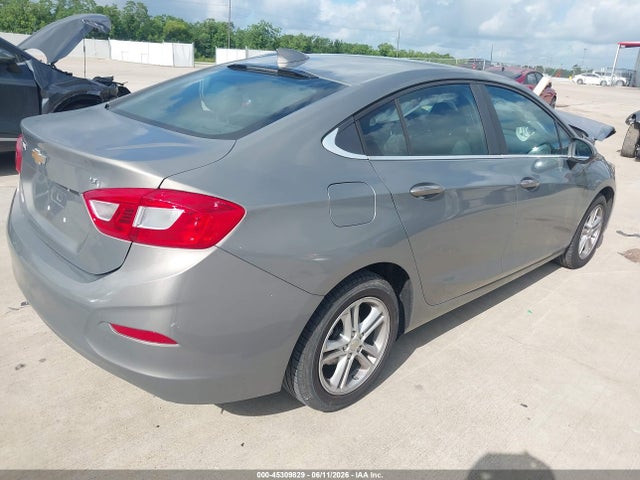 1G1BE5SM9H7130135 Chevrolet Cruze Lt Auto