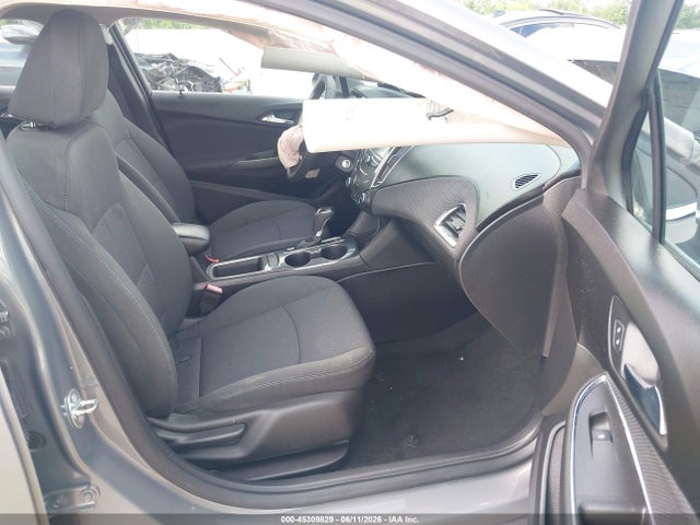 1G1BE5SM9H7130135 Chevrolet Cruze Lt Auto