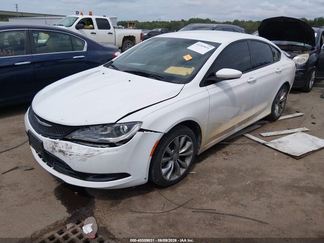 45309831 :رقم المزاد ، 1C3CCCBGXFN705839 vin ، 2015 Chrysler 200 S مزاد بيع