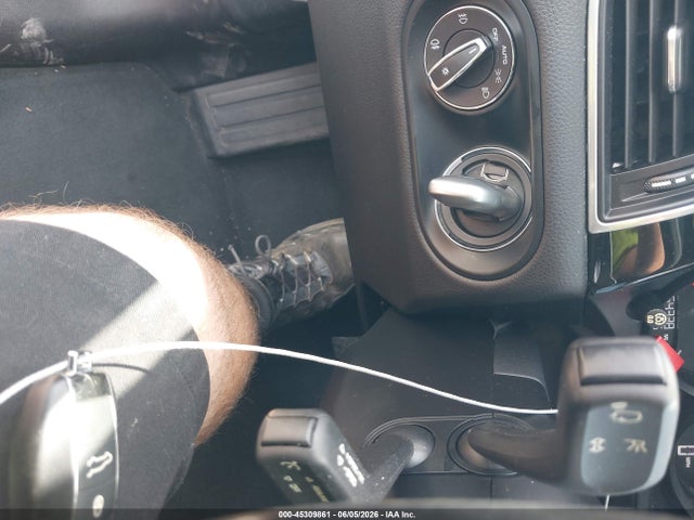 45309861 :رقم المزاد ، WP1AA2A51JLB16880 vin ، 2018 Porsche Macan Sport Edition مزاد بيع
