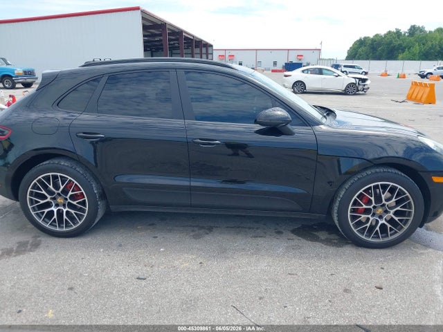 45309861 :رقم المزاد ، WP1AA2A51JLB16880 vin ، 2018 Porsche Macan Sport Edition مزاد بيع