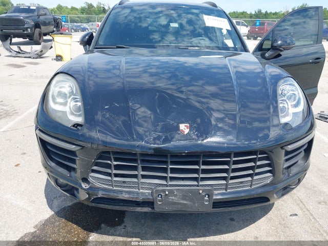 45309861 :رقم المزاد ، WP1AA2A51JLB16880 vin ، 2018 Porsche Macan Sport Edition مزاد بيع