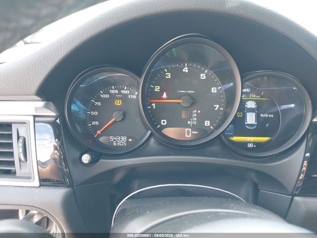 45309861 :رقم المزاد ، WP1AA2A51JLB16880 vin ، 2018 Porsche Macan Sport Edition مزاد بيع
