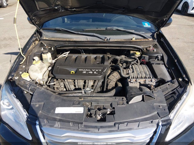 Продаж на аукціоні авто 2013 Chrysler 200 Touring, vin: 1C3CCBBB2DN515190, номер лоту: 45309892