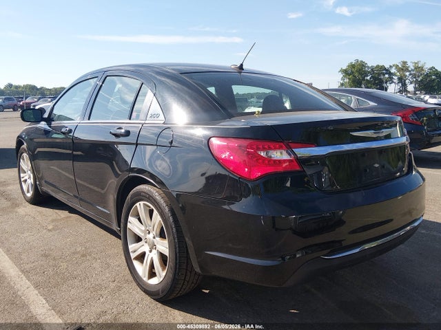 Продаж на аукціоні авто 2013 Chrysler 200 Touring, vin: 1C3CCBBB2DN515190, номер лоту: 45309892