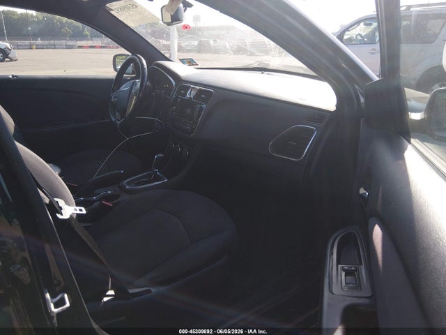 Продаж на аукціоні авто 2013 Chrysler 200 Touring, vin: 1C3CCBBB2DN515190, номер лоту: 45309892