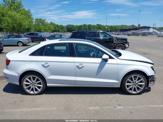 45309899 :رقم المزاد ، WAUBFGFF0F1047508 vin ، 2015 Audi A3 2.0t Premium مزاد بيع