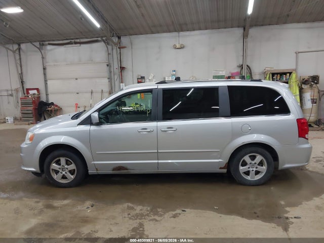 2011 Dodge Grand Caravan Crew მანქანა იყიდება აუქციონზე, vin: 2D4RN5DG5BR718958, აუქციონის ნომერი: 45309921