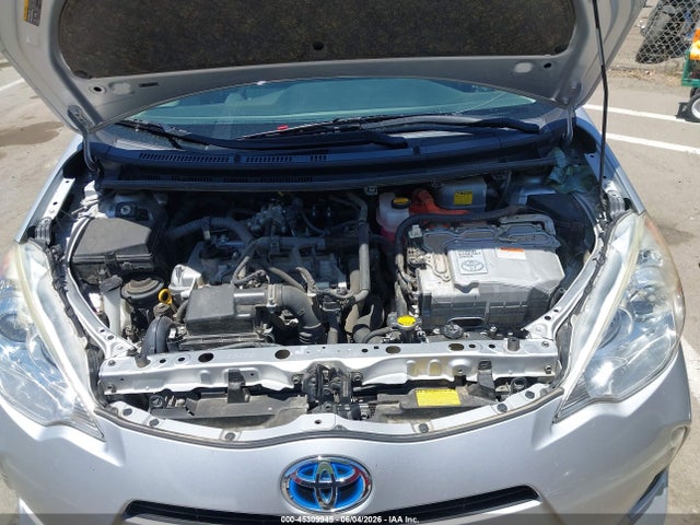 Toyota Prius C Three 2014 JTDKDTB3XE1066224 Image 10