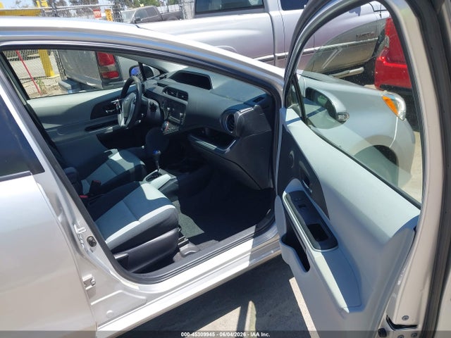 Toyota Prius C Three 2014 JTDKDTB3XE1066224 Image 5