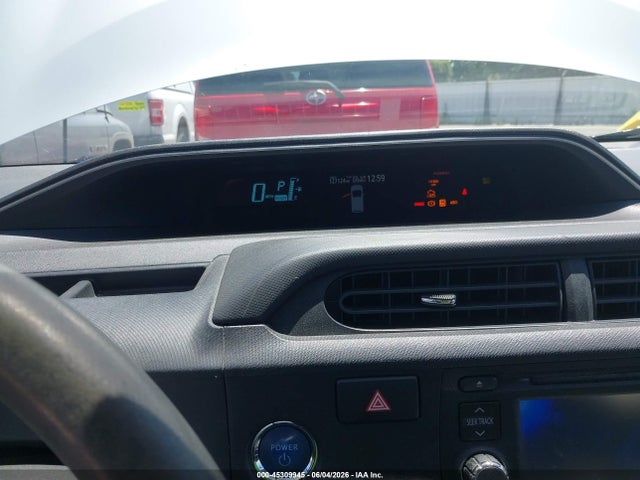 Toyota Prius C Three 2014 JTDKDTB3XE1066224 Image 7