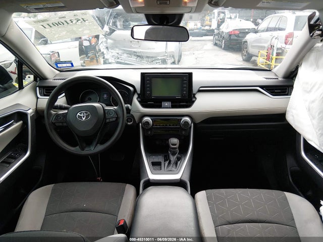 45310011 :رقم المزاد ، 2T3W1RFV7LW088138 vin ، 2020 Toyota Rav4 Xle مزاد بيع