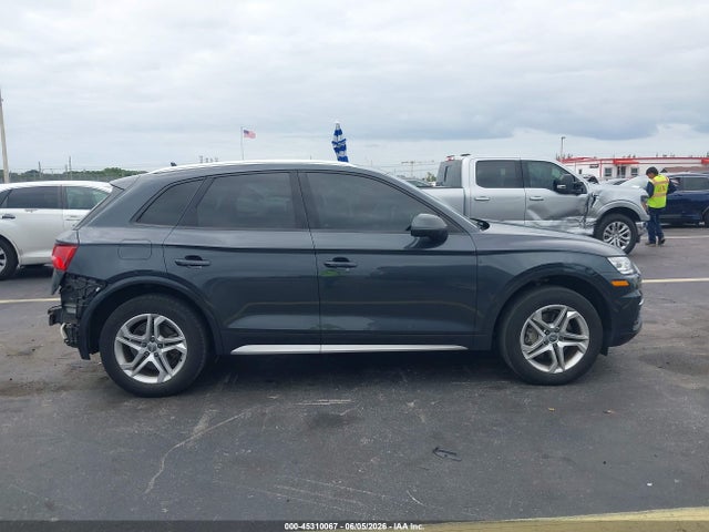 45310067 :رقم المزاد ، WA1ANAFYXJ2202689 vin ، 2018 Audi Q5 2.0t Premium/2.0t Tech Premium مزاد بيع