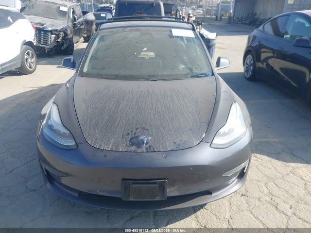 Tesla Model 3 Long Range/mid Range 2018 5YJ3E1EA2JF102098 Image 13