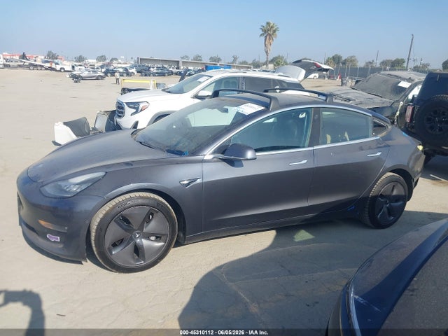 Tesla Model 3 Long Range/mid Range 2018 5YJ3E1EA2JF102098 Image 15