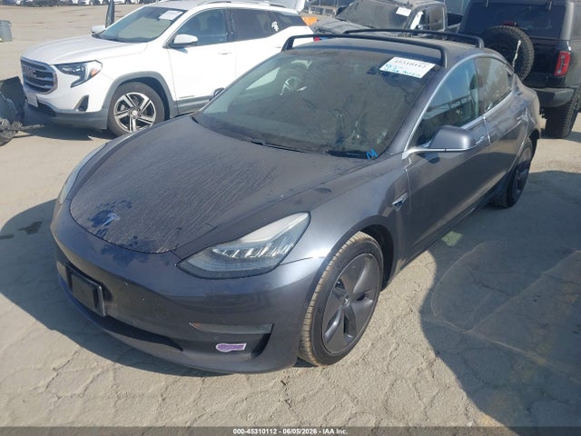 Tesla Model 3 Long Range/mid Range 2018 5YJ3E1EA2JF102098 Image 2
