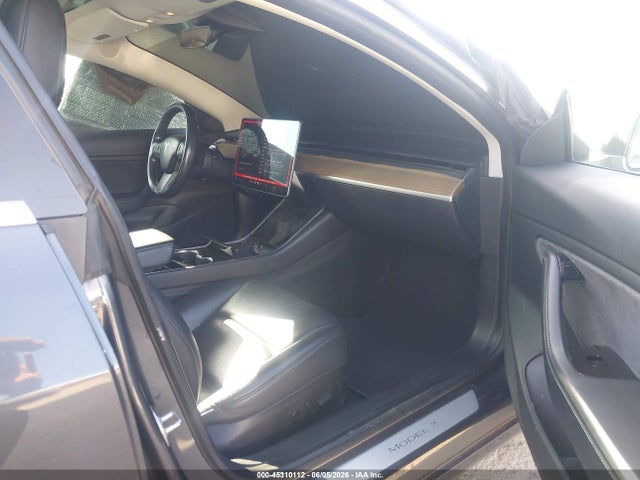 Tesla Model 3 Long Range/mid Range 2018 5YJ3E1EA2JF102098 Image 5