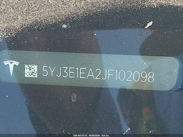 Tesla Model 3 Long Range/mid Range 2018 5YJ3E1EA2JF102098 Image 9