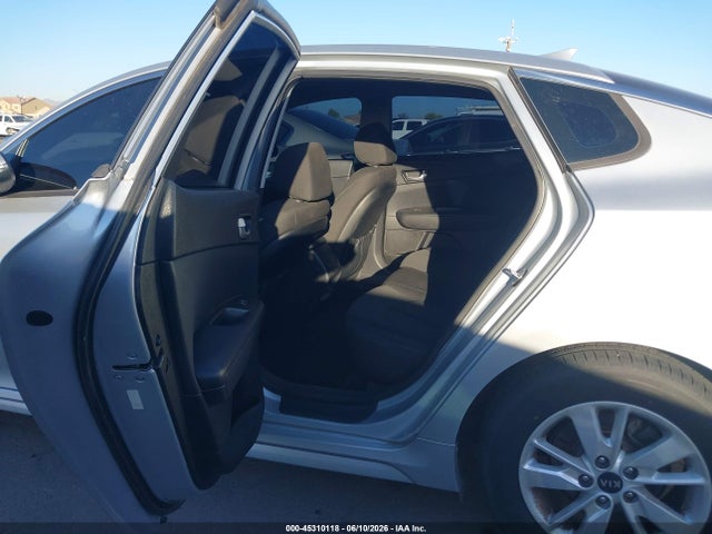 KIA Optima Lx 2018 5XXGT4L39JG232969 Image 8