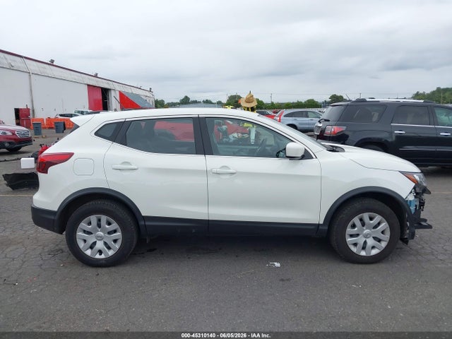 JN1BJ1CR7KW341209 Nissan Rogue Sport S