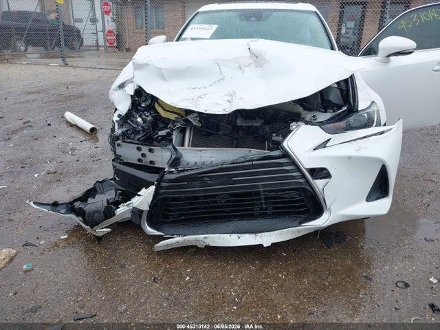 45310142 :رقم المزاد ، JTHC81D27K5040216 vin ، 2019 Lexus Is 300 مزاد بيع