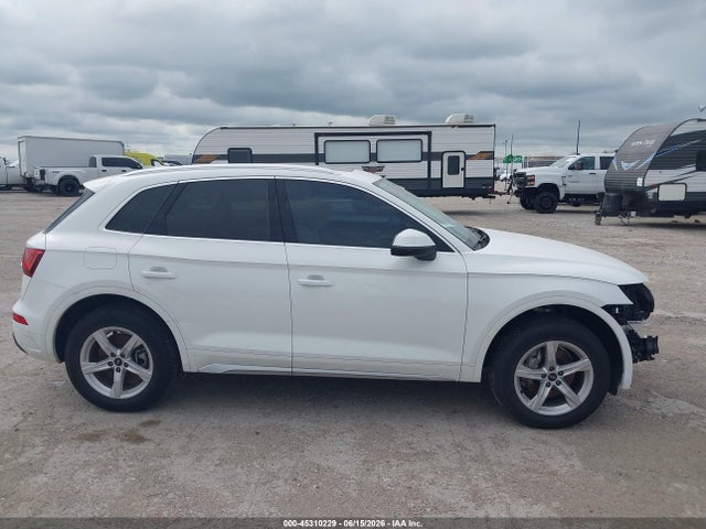 2023 Audi Q5 Premium 40 Tfsi Quattro S Tronic მანქანა იყიდება აუქციონზე, vin: WA1ABAFY2P2197845, აუქციონის ნომერი: 45310229