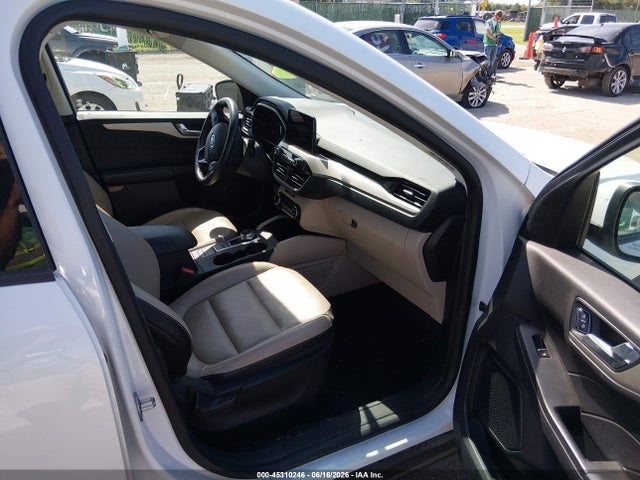 1FMCU0CZXMUA73446 Ford Escape Sel Hybrid