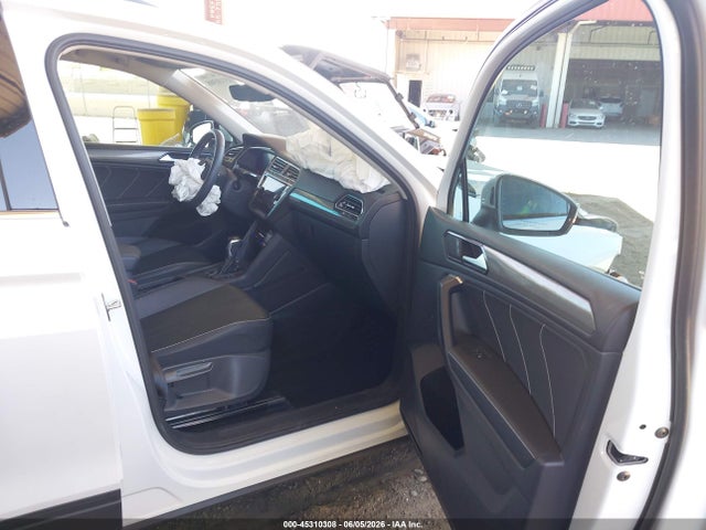 3VVNB7AX2PM034034 Volkswagen Tiguan 2.0t Se
