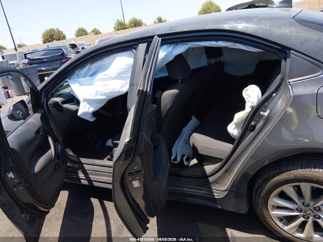 Toyota Corolla Hybrid Le 2024 JTDBCMFE1R3036866 Image 8